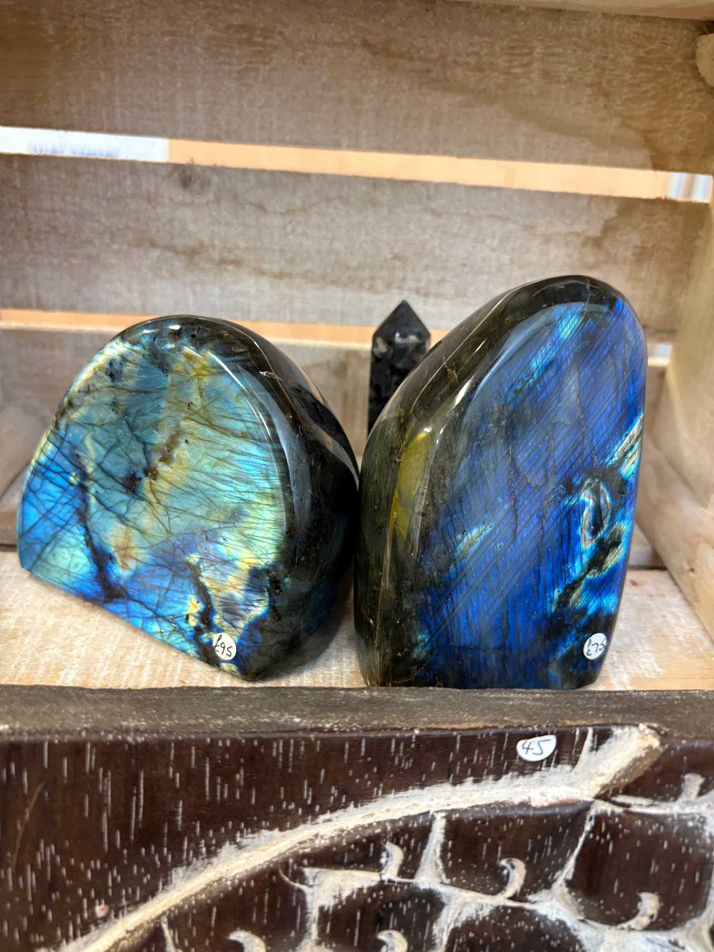 Labradorite free form